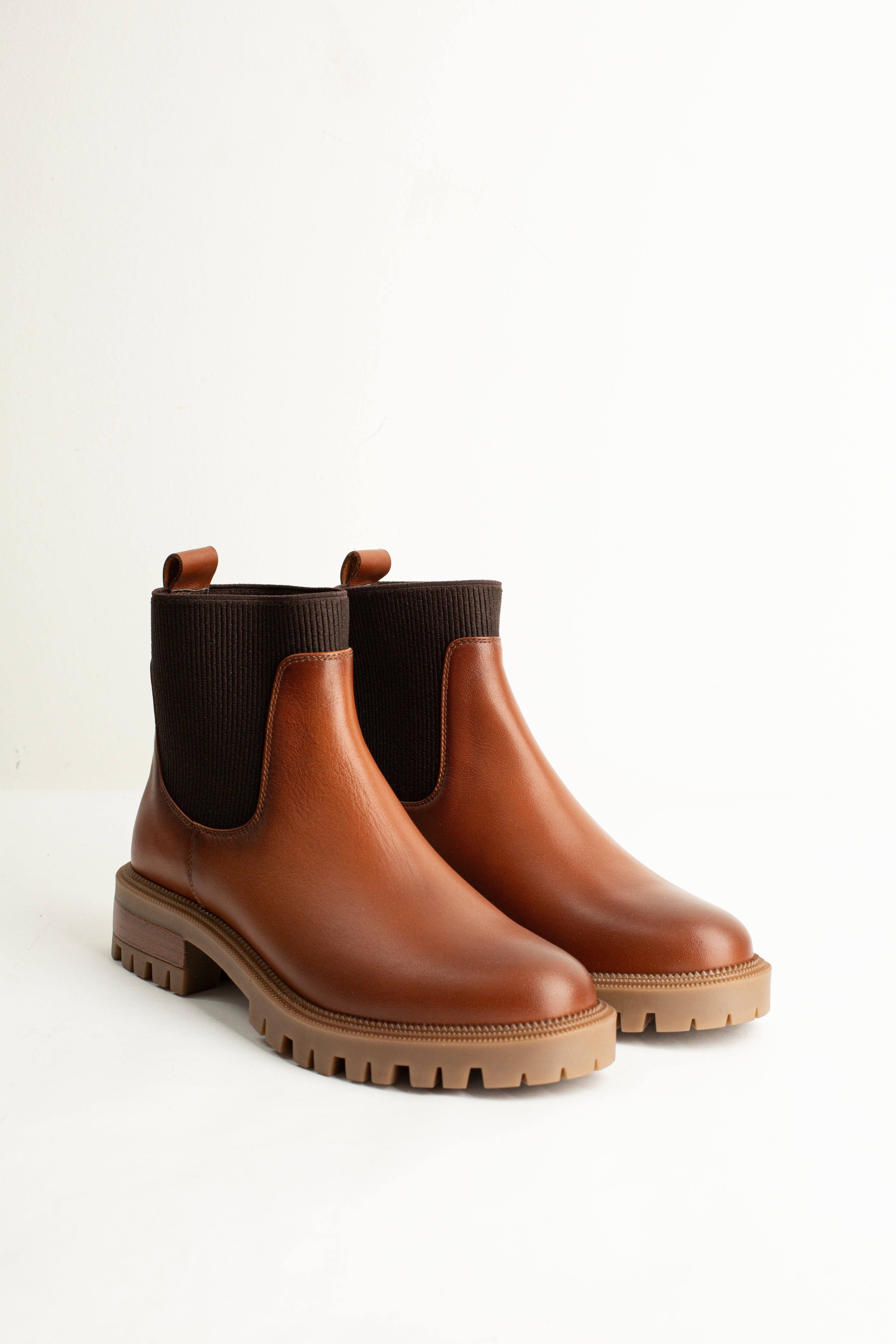 Women's Chelsea Boots Brown