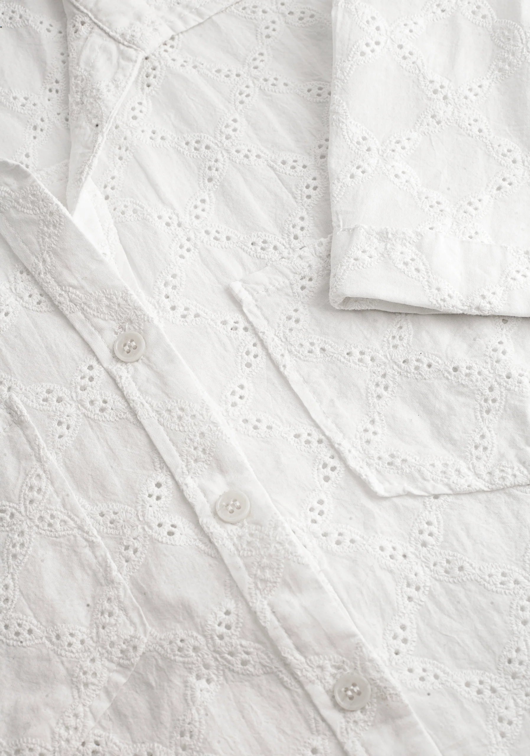 Cuban Shirt Ojal. Kay White