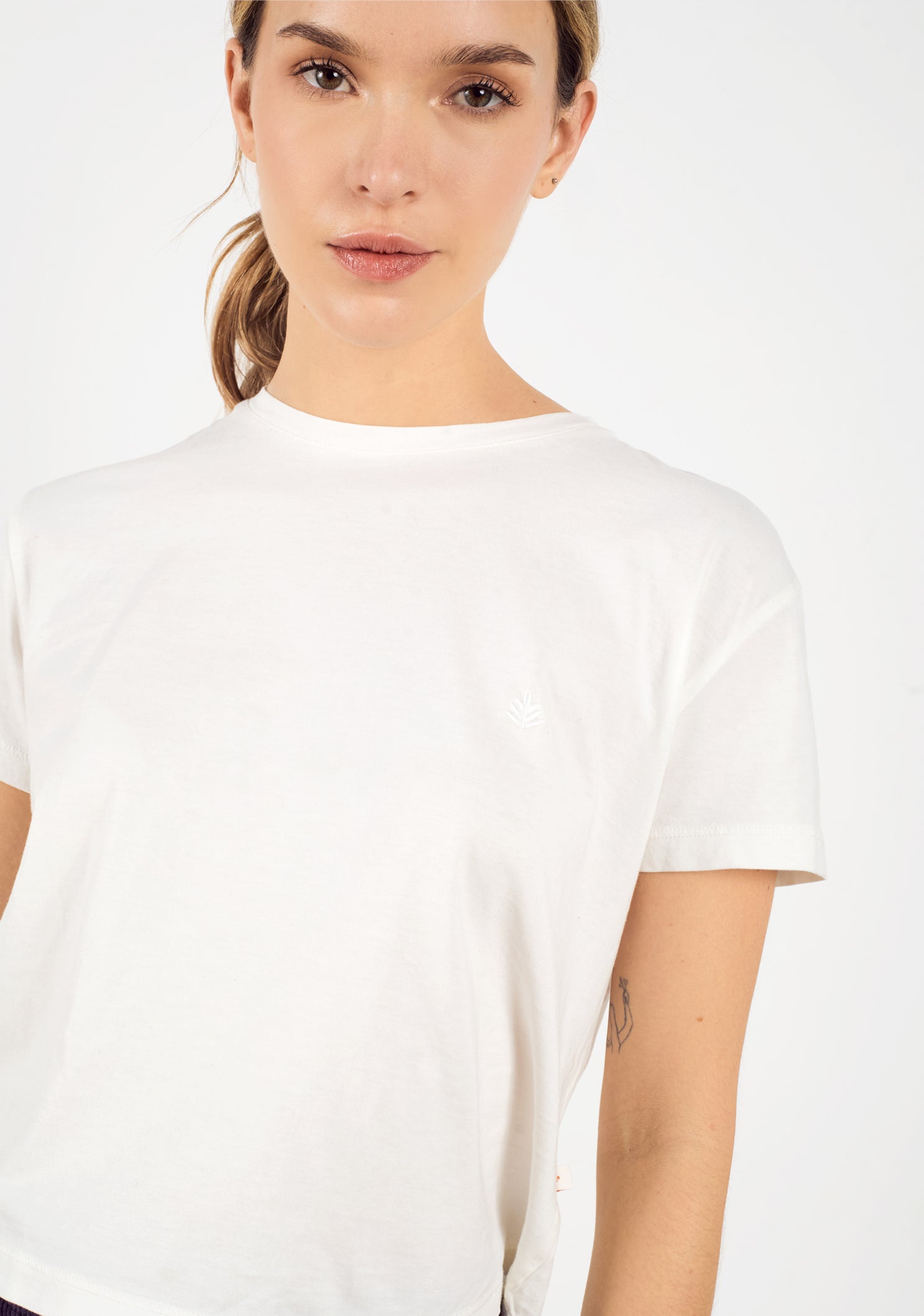 Crsa Women's White Bone T-Shirt