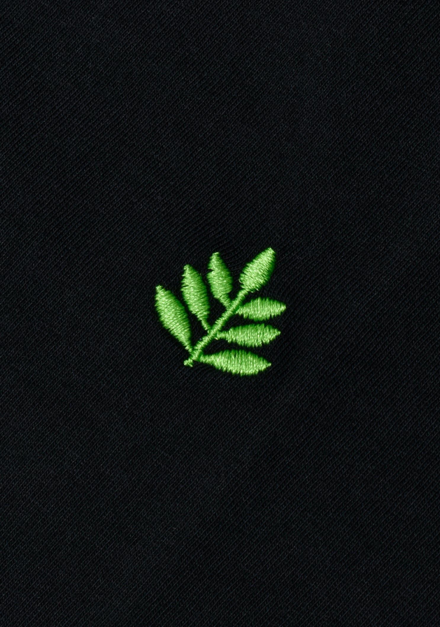 Black T-shirt L-Green