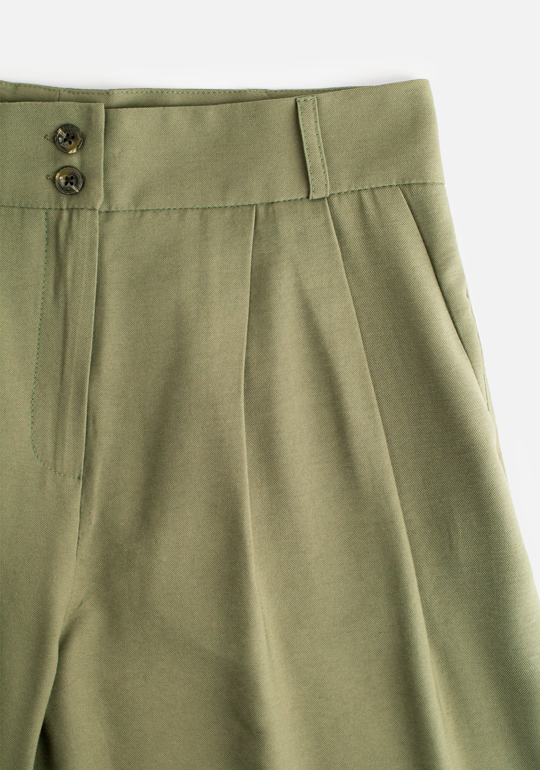 Cayrus Medium Green Pants