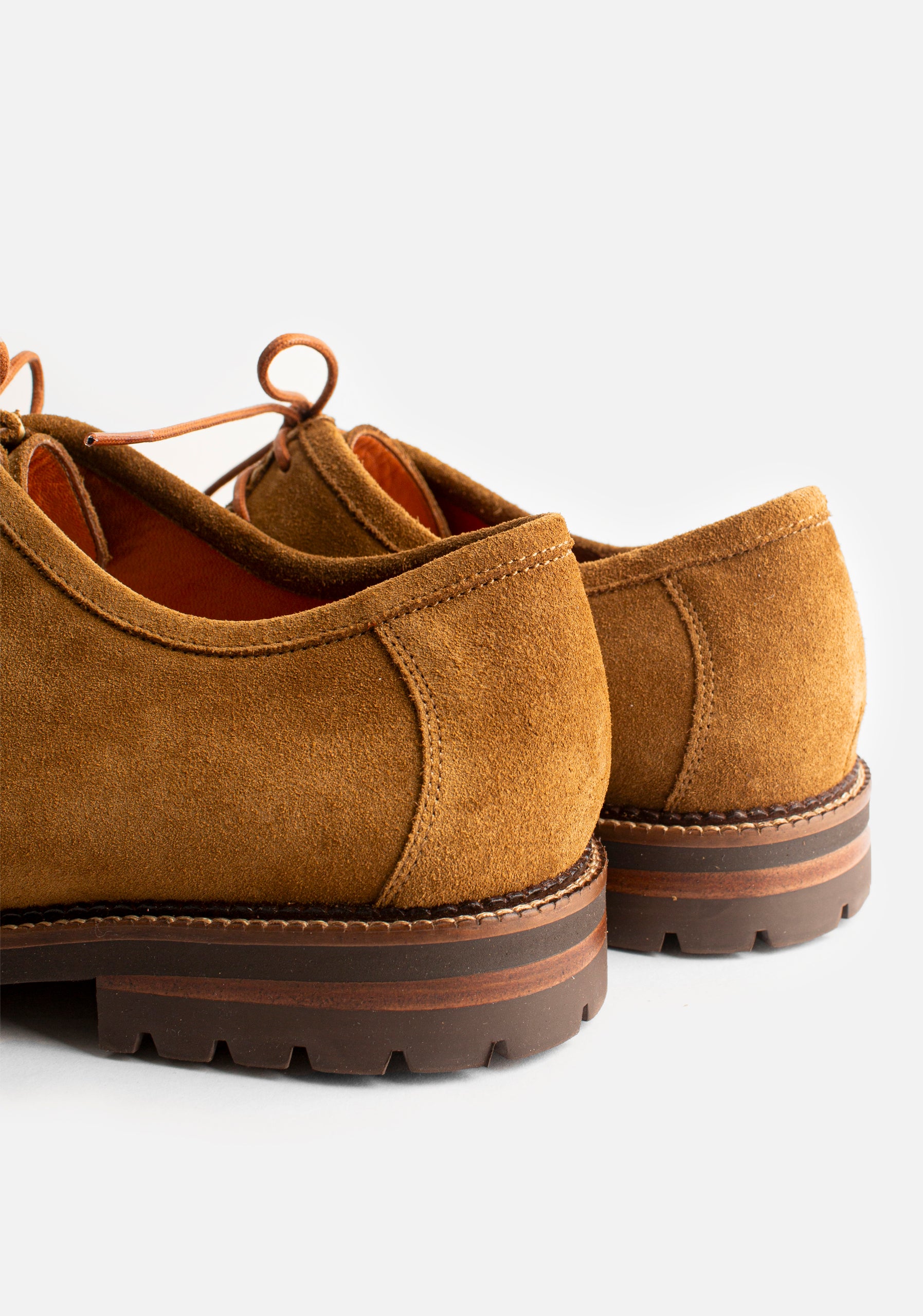 Wallace Tobacco Sports Shoe