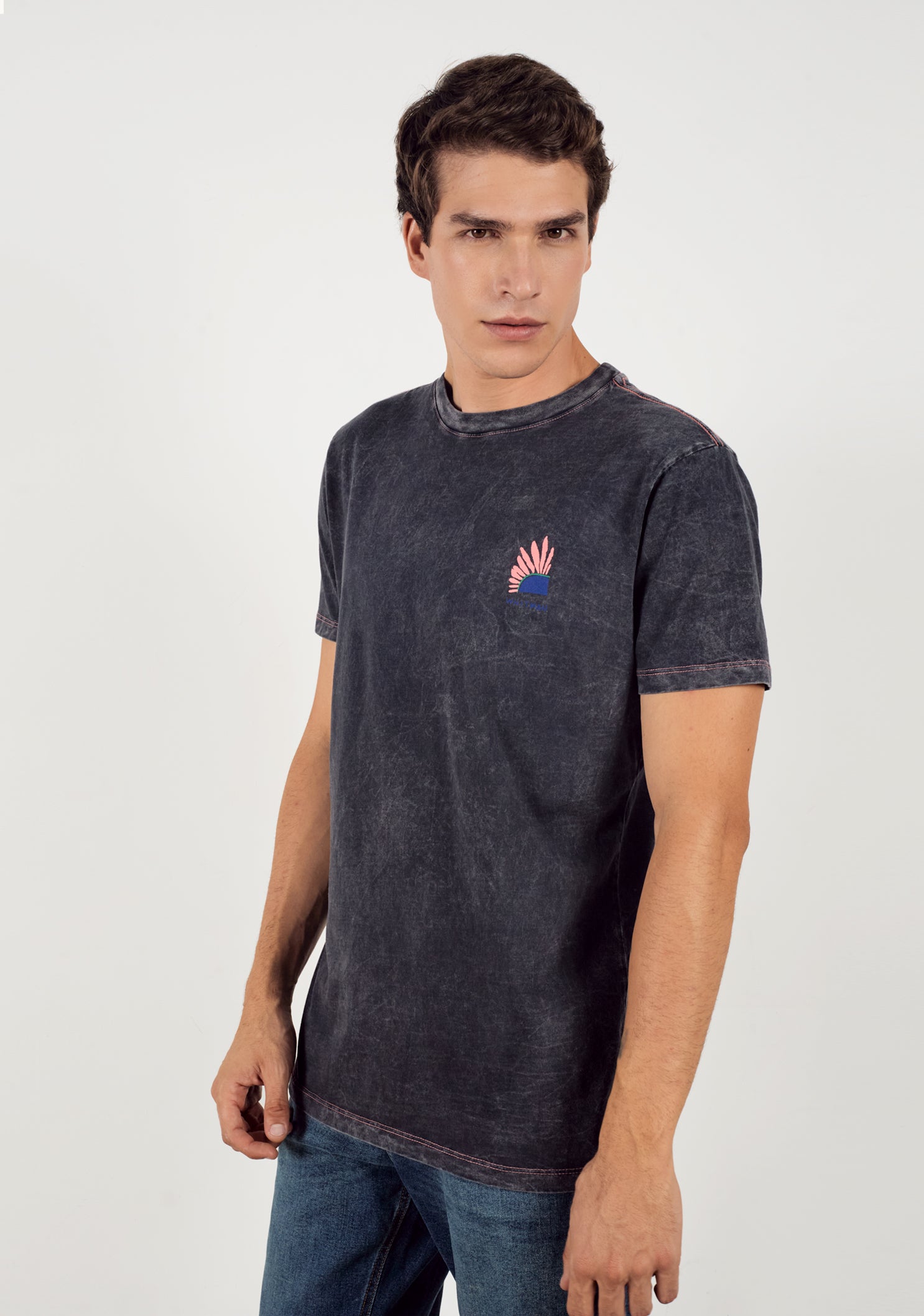 Kapoor T-shirt in Black